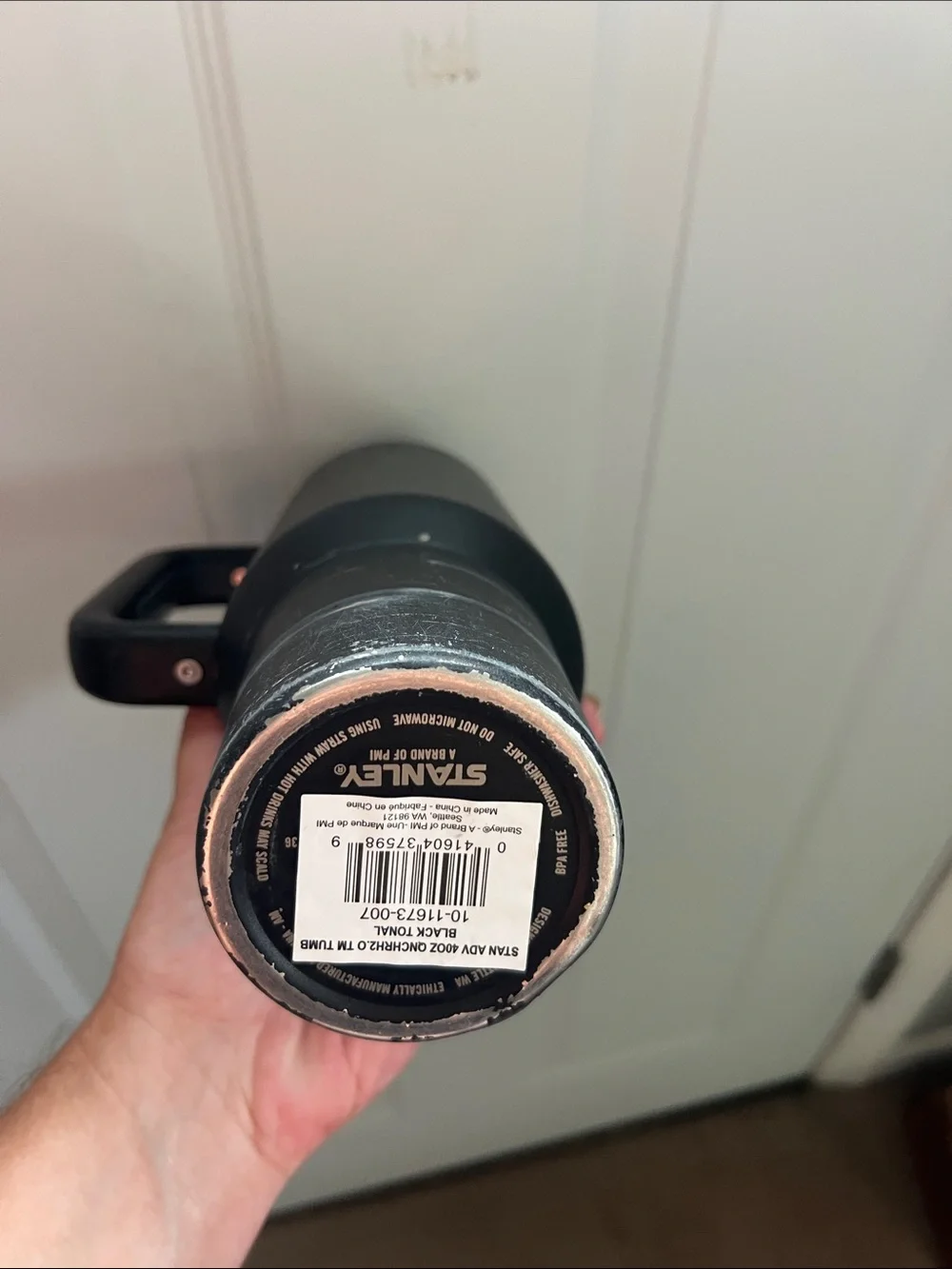 Stanley Matte Black Insulated Travel Mug with Handle - Picture 3 of 5
